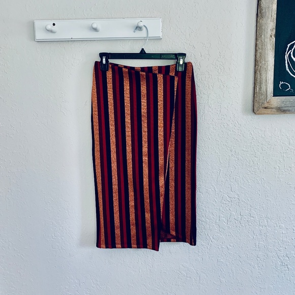 Zara Dresses & Skirts - 🎉Zara Metallic Gold Striped Skirt